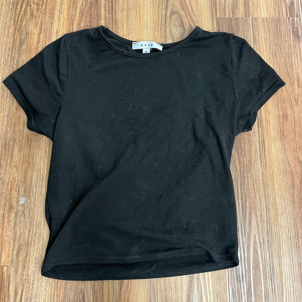 gaze Black Short Sleeve Crewneck Tee